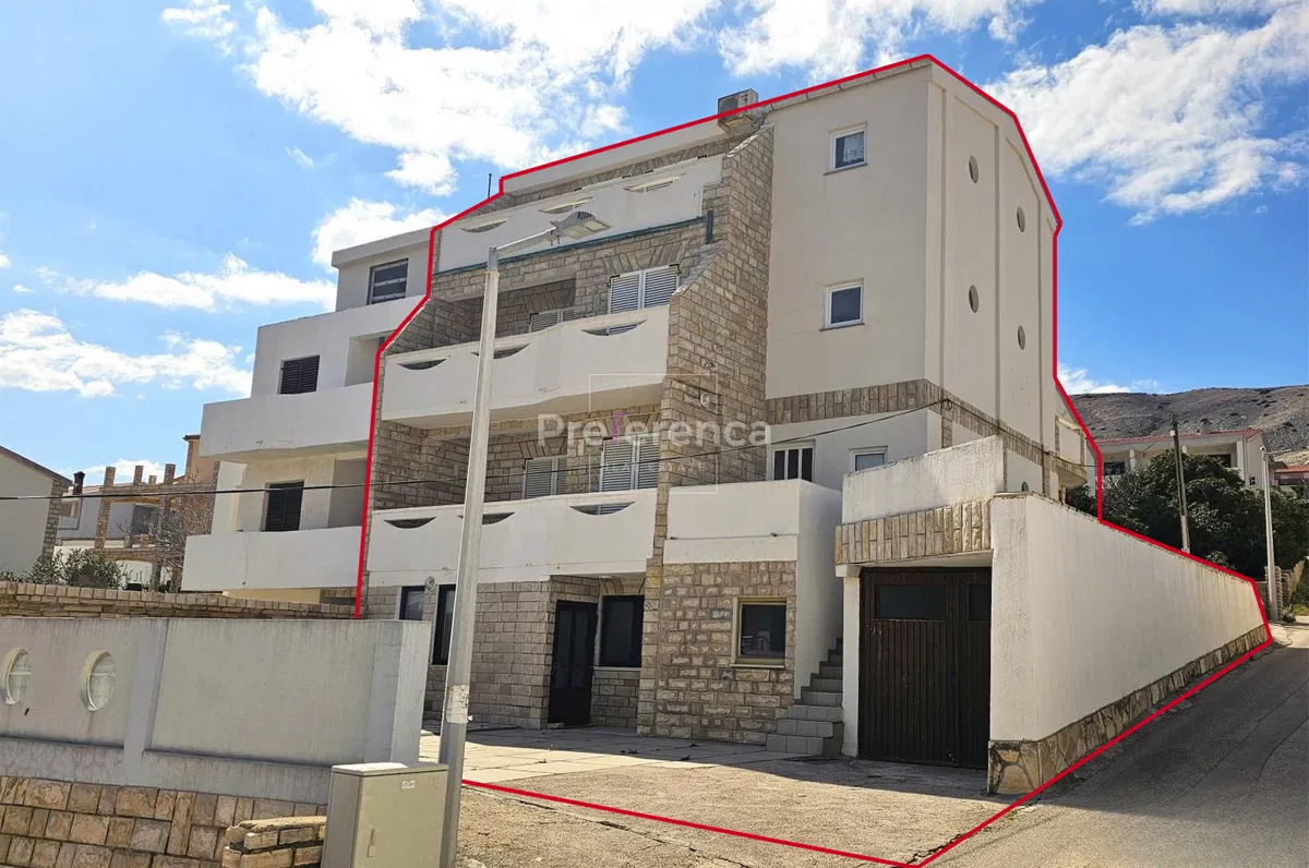 Pag - apartmanska kuća sa 6 jedinica