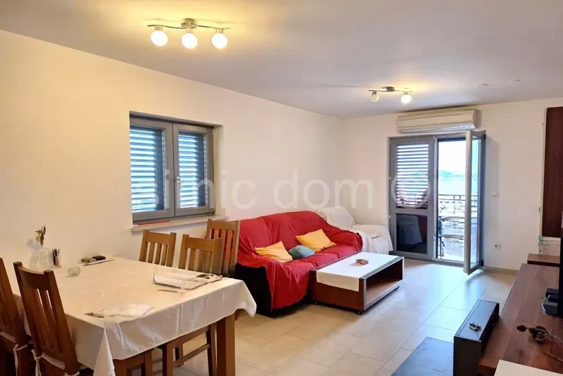 Apartment by the sea with parking, Podstrana – 2