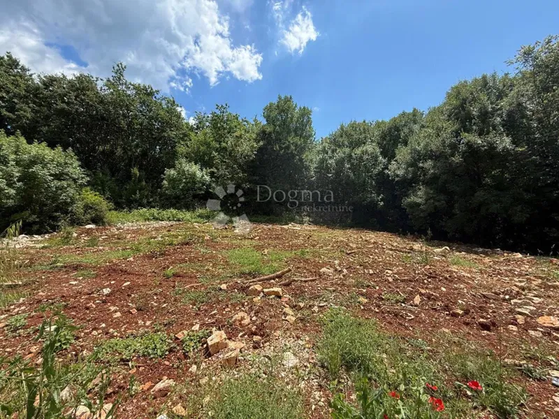 Építési telek Pavićini, Marčana, 687m2 – 2