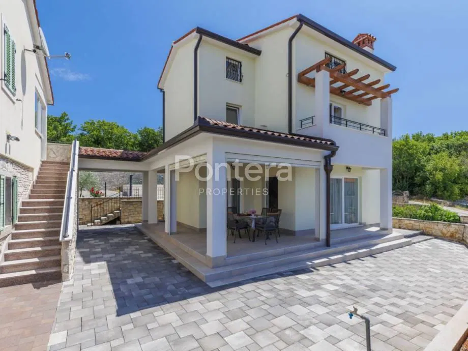 Ház Trgetari, Raša, 122m2