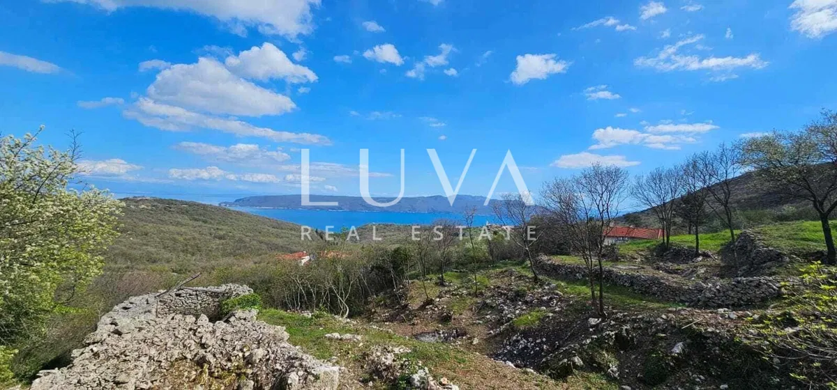 Kvarner, Brseč, građevinsko zemljište 1.173 m2 s pogledom na more na prodaju