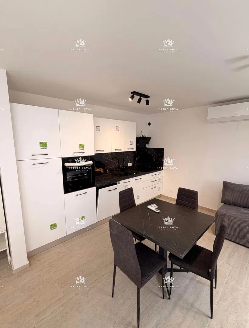 Novigrad , Istra , prodaja stan 39m2 , prizemlje , 1SS+DB,