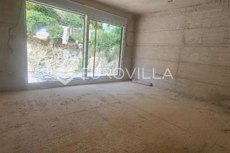 Trogir-Seget apartment 50,2 m² with garden in a new building with garage and elevator – 2