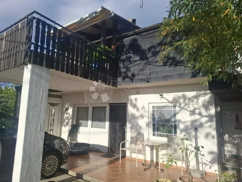 Дом Varaždin Breg, Gornji Kneginec, 120m2