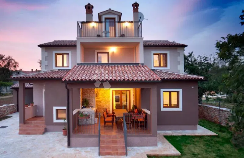 House Cukrići, Svetvinčenat, 240m2 – 2