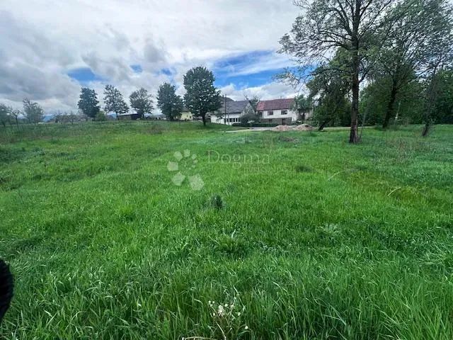 GRAĐEVINSKO ZEMLJIŠTE BUDAK 1276 m2