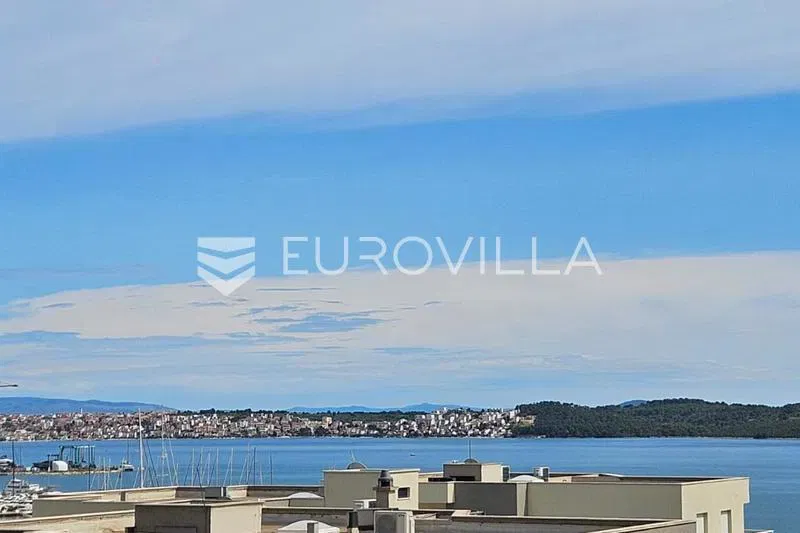Trogir-Seget apartment 87,6 m² with sea view, new building garage and elevator – 2