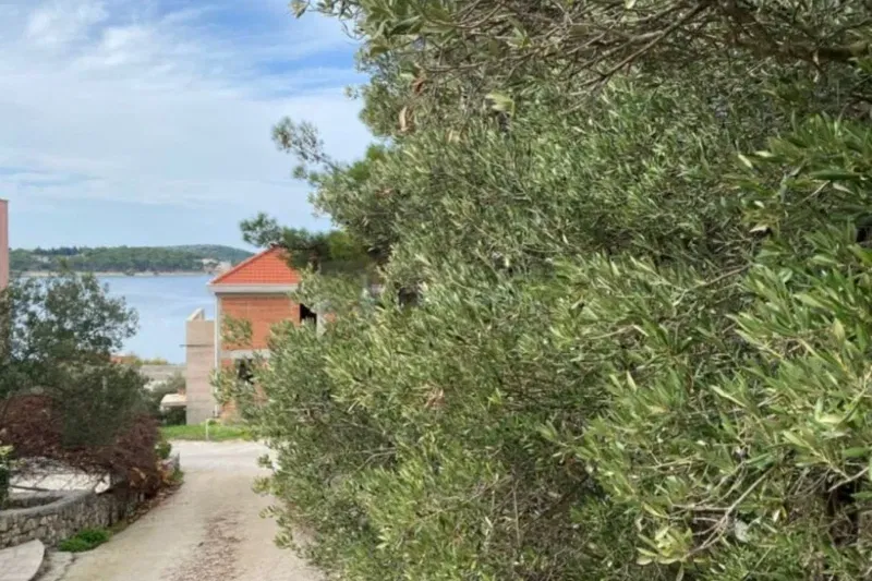 Building land near the sea – 2