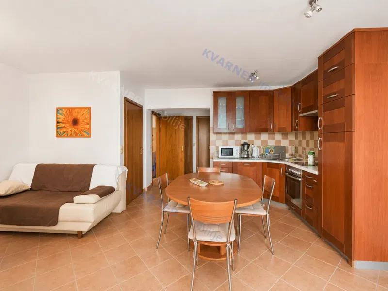 Malinska - Apartment with garden and pool, 150 m from the sea – 2