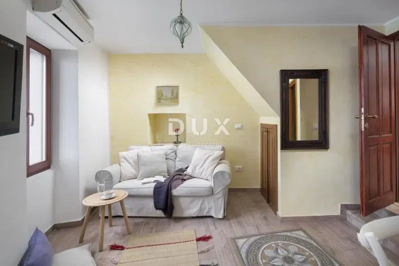 Istria, Rovinj, 1-bedroom apartment, 34 m2, first row to the sea – 3