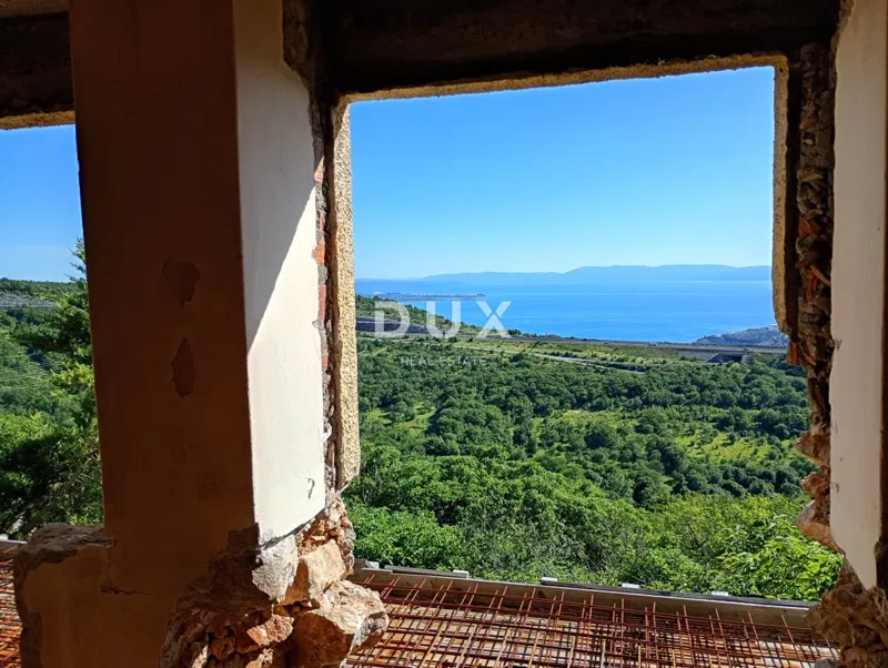 RIJEKA, PRAPUTNJAK - Antiques for sale for renovation on 442 m2 – 2