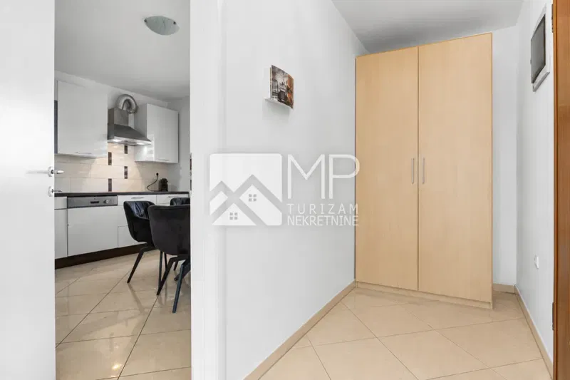 Medulin, two separate apartments, ideal investment near the sea – 3