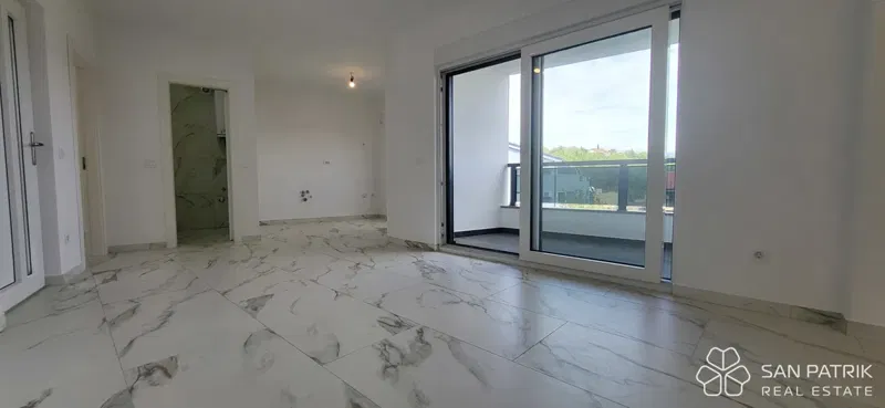 Apartment - 3 bedrooms – 3