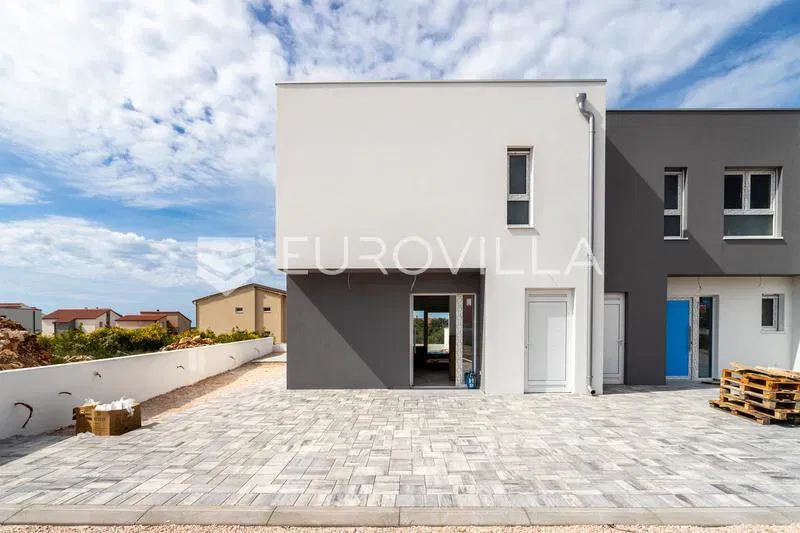 Vodice, modern house with swimming pool and private garden, C3 – 2