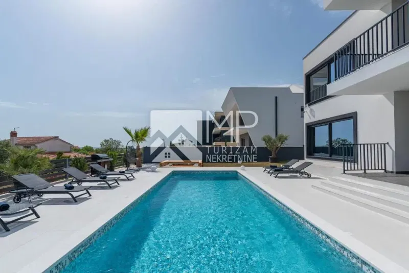Medulin – elegant villa with pool, lounge area and panoramic views – 2
