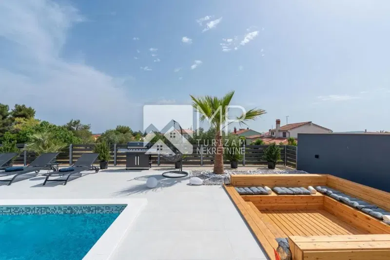 Medulin – elegant villa with pool, lounge area and panoramic views – 3