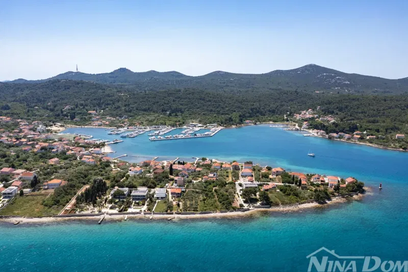 Luksuzna villa u 1. redu do mora – Sutomišćica, otok Ugljan