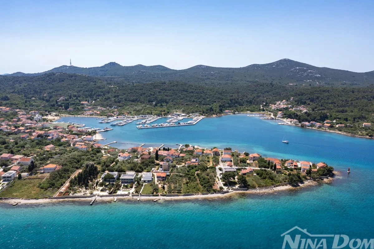 Luksuzna villa u 1. redu do mora – Sutomišćica, otok Ugljan