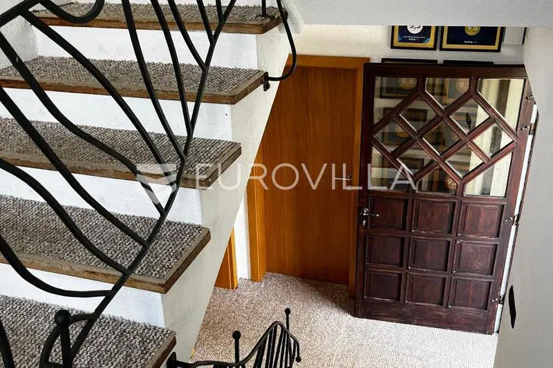 House, Plitvice, Rakovica, 4 apartments, 1200 m² yard garden plot – 3
