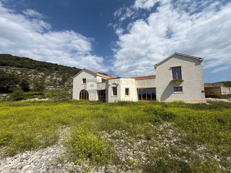 House Nerežišća – 2