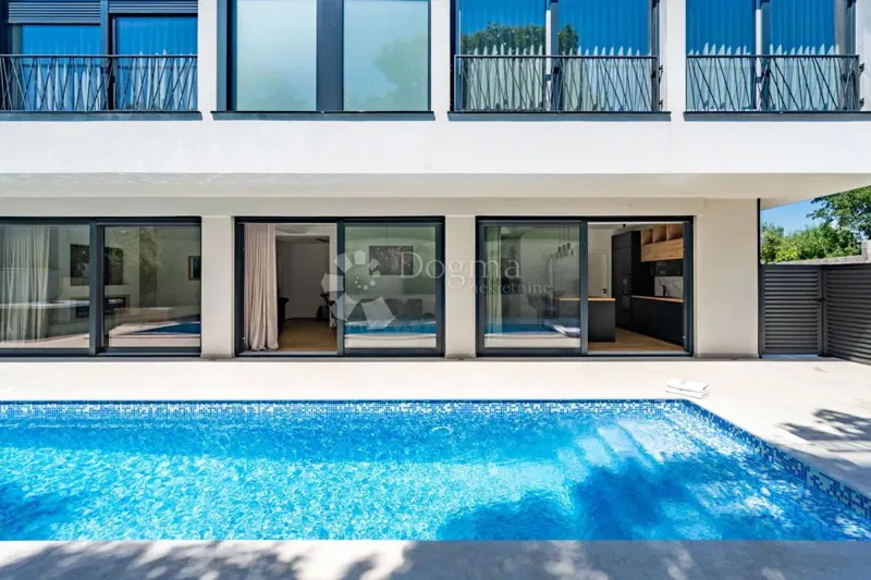 Casa Rovinjsko Selo, Rovinj, 200m2 – 3
