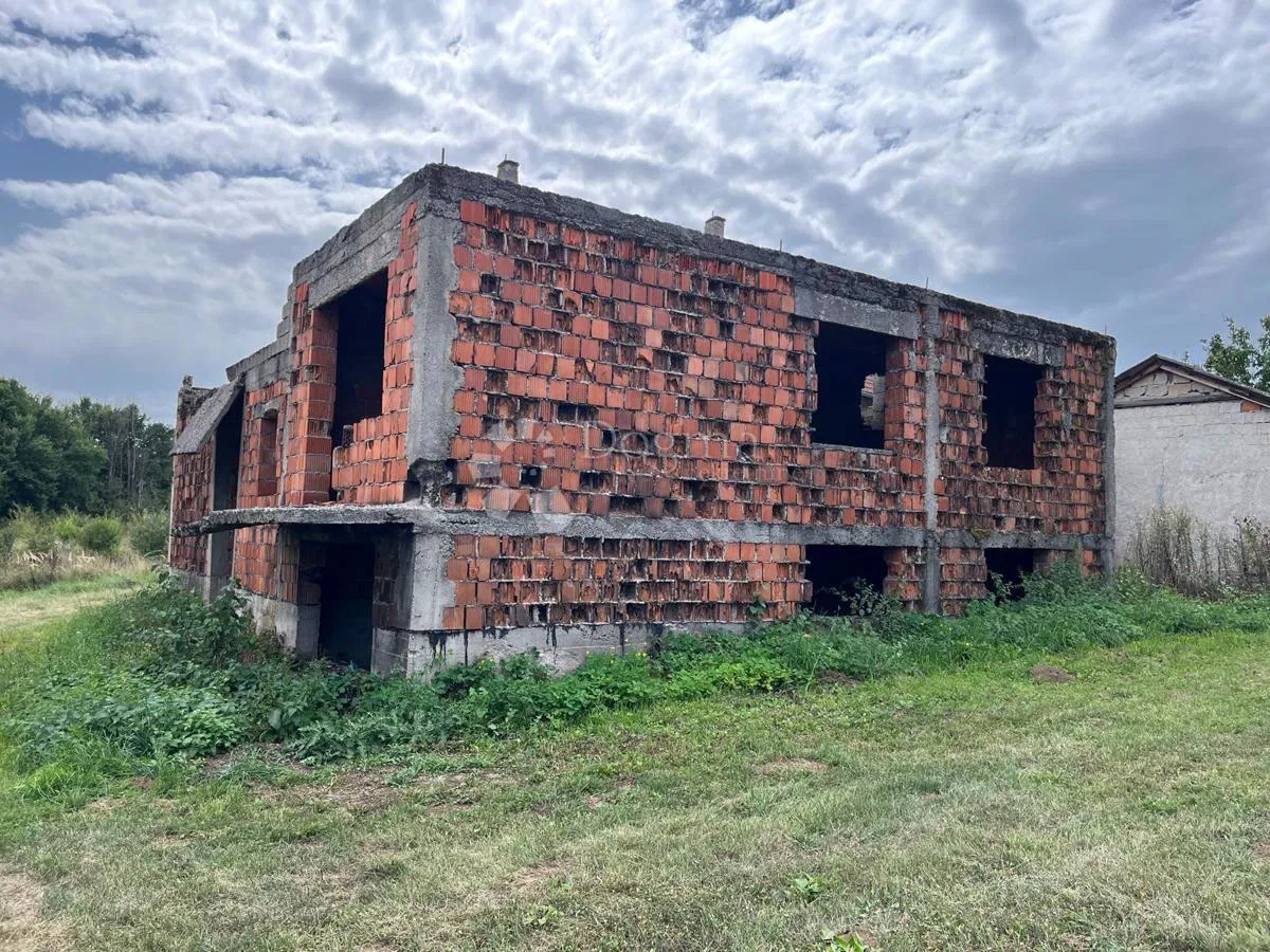 Земля под застройку Divoselo, Gospić - Okolica, 535m2