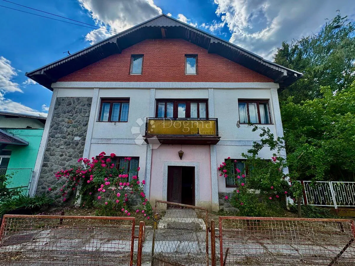 Dům Švajcarnica, Darda, 234m2