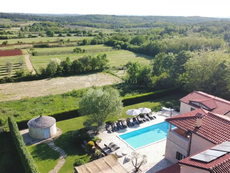 BÁJOS ISTRIAI VILLA TERMÉSZETTEL KÖRVE – 2