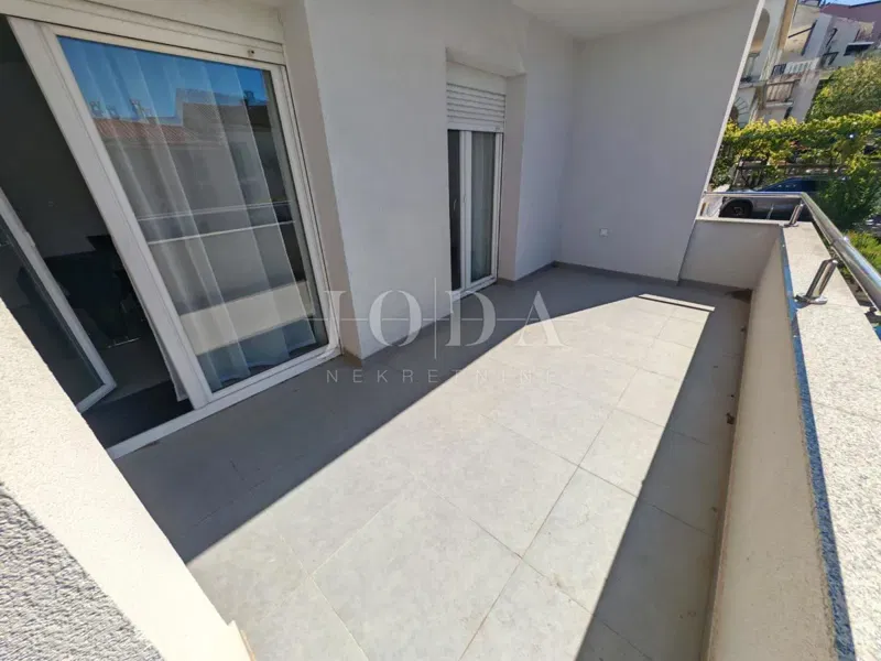 Apartment with large terrace and sea view – 3