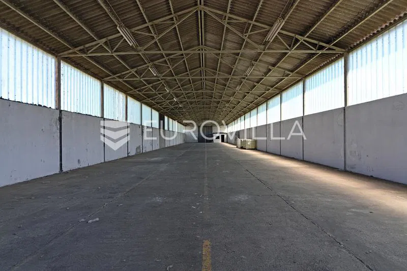 Beli Manastir, okolica, zakup proizvodne hale, skladišta, 2000 m²