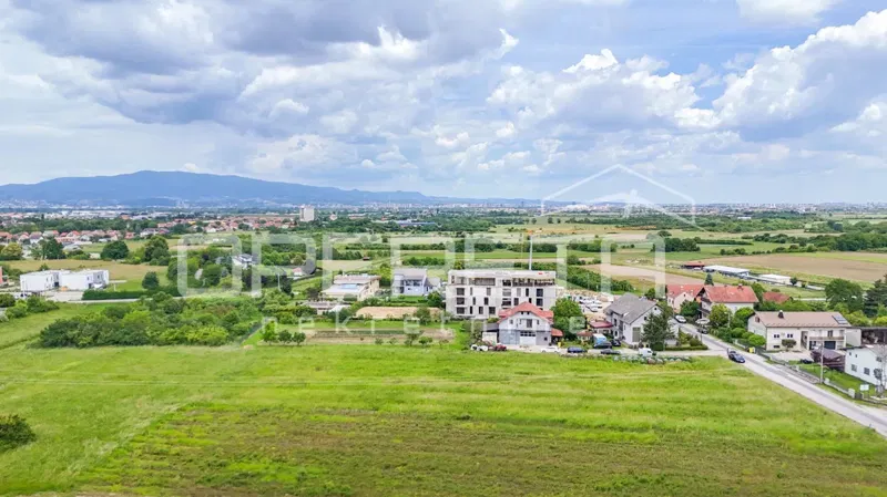 Pozemok Demerje – 3