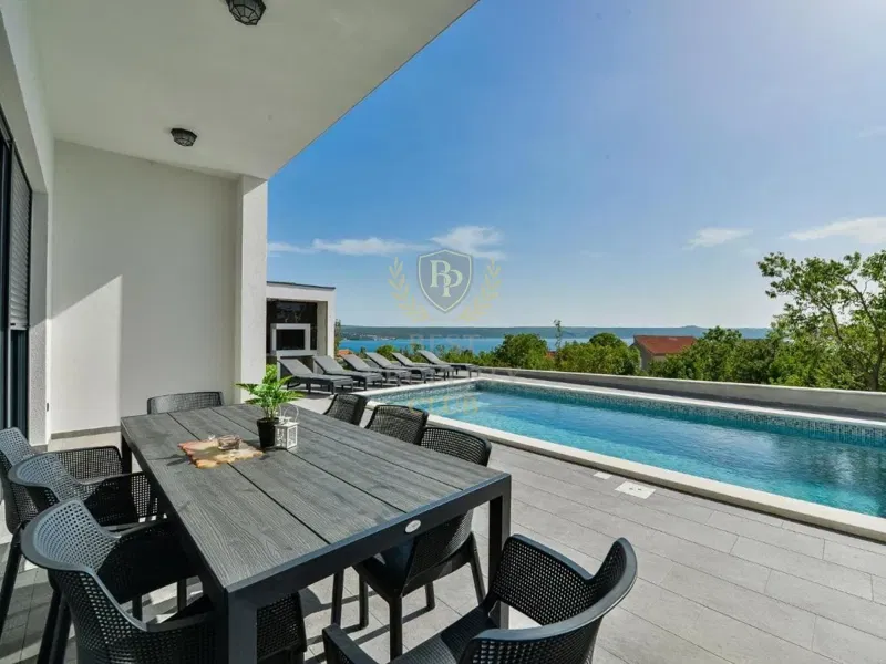 House with a pool and panoramic sea view - Maslenica, Croatia – 2