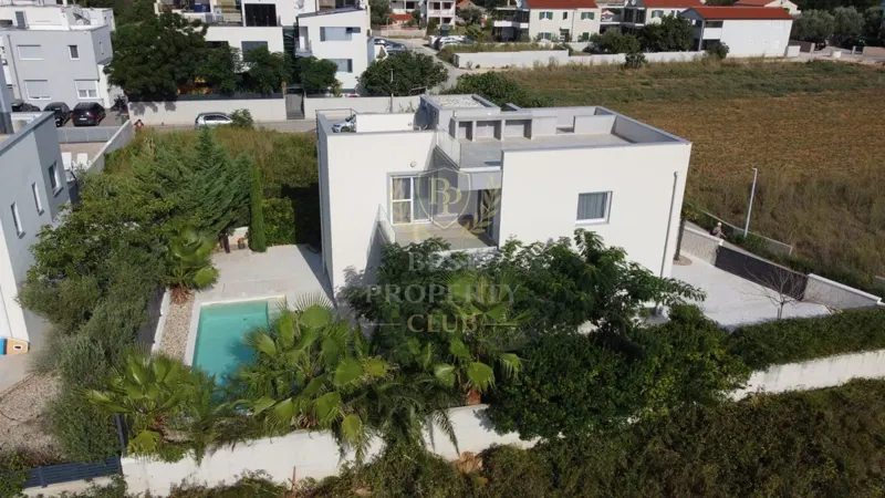 Casa completamente arredata con piscina a 100 m dal mare - Privlaka, Zara, Croazia – 2