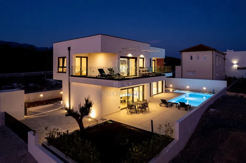 Exclusive villa with panoramic sea view in Maslenica, Croatia – 3