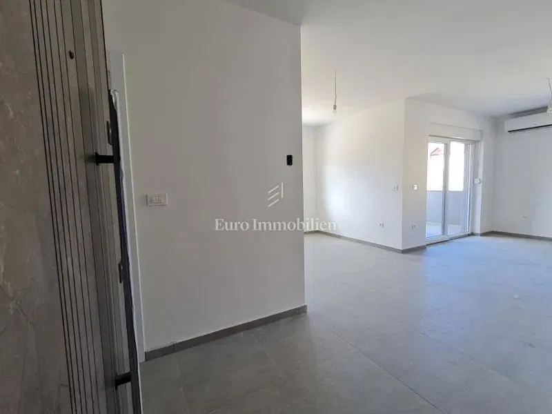 Pola – Appartamento nuovo al 1° piano – 2