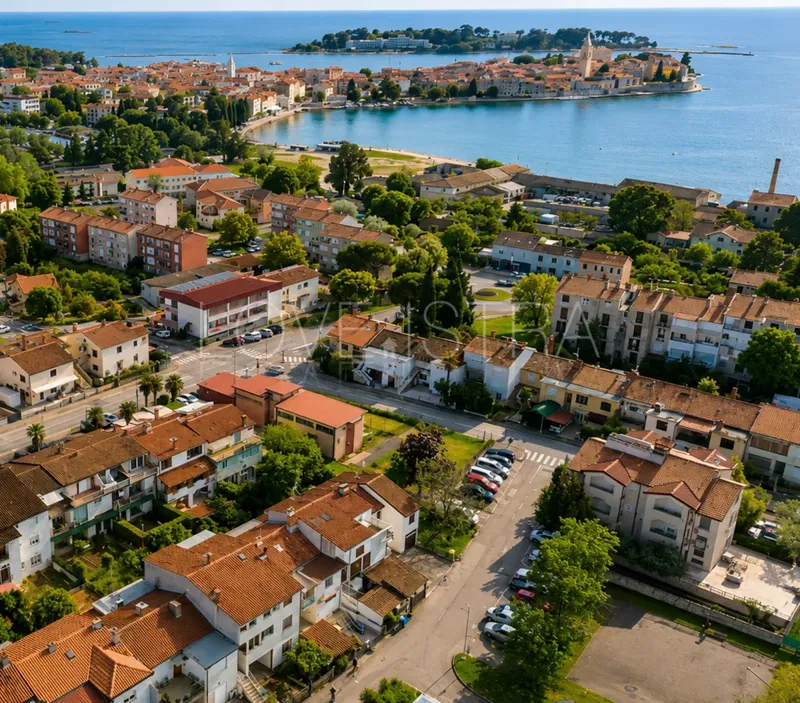 STAN 300m OD MORA, POREČ!