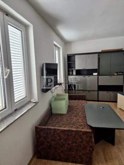 NOVI VINODOLSKI - Haus auf drei Etagen mit Meerblick