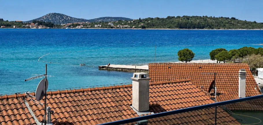 Vodice Srima – luksuzna apartmanska kuća drugi red do mora s 5 apartmana i panoramskim pogledom