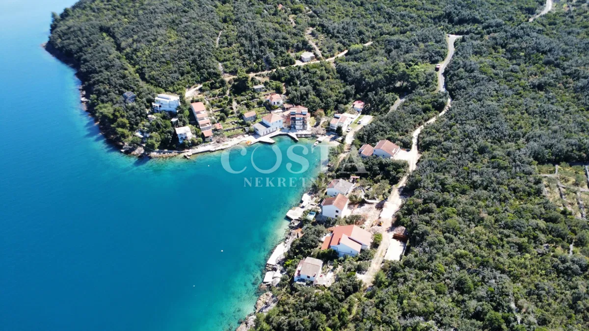 DUGI OTOK, SAVAR - Poljoprivredno zemljište 100 m od mora
