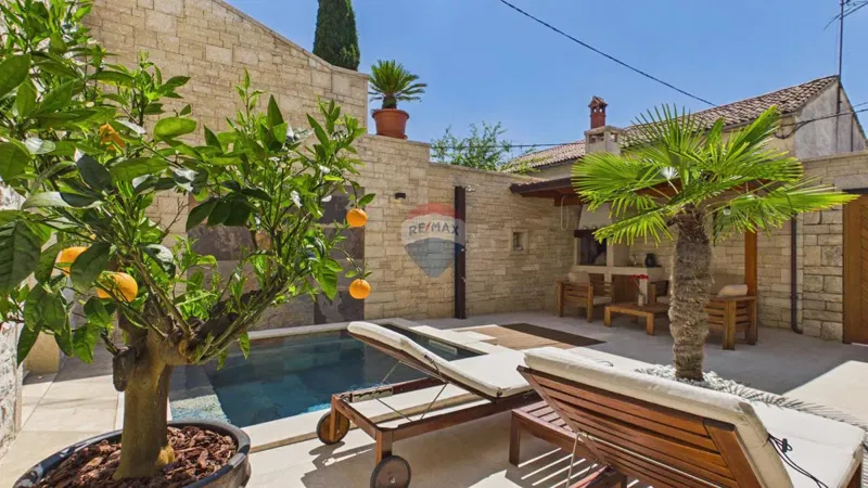 Istria, Canfanaro, casa in pietra perfettamente ristrutturata con piscina – 2