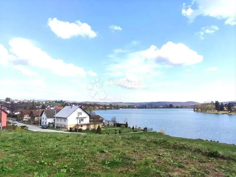 Építési telek Ogulin, 2.397m2