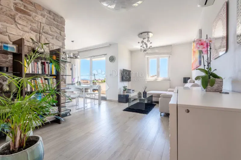 Flat Hosti, Rijeka, 86m2 – 2