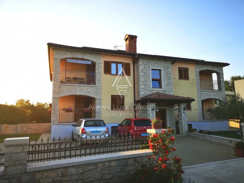 Isztria, Porec: Mediterrán villa medencevel es 4 apartmannal – 3