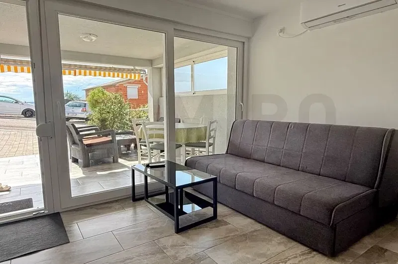 Omišalj, two apartments with open sea views! – 2