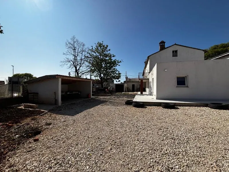 Dom Kaštelir – 3