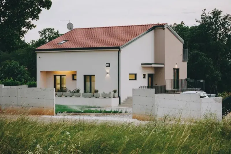 House Tinjan, 207m2 – 2