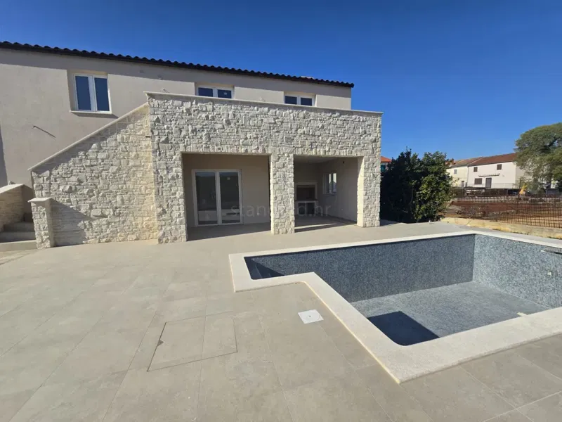 Malinska, new detached house with a pool in a quiet location! – 2