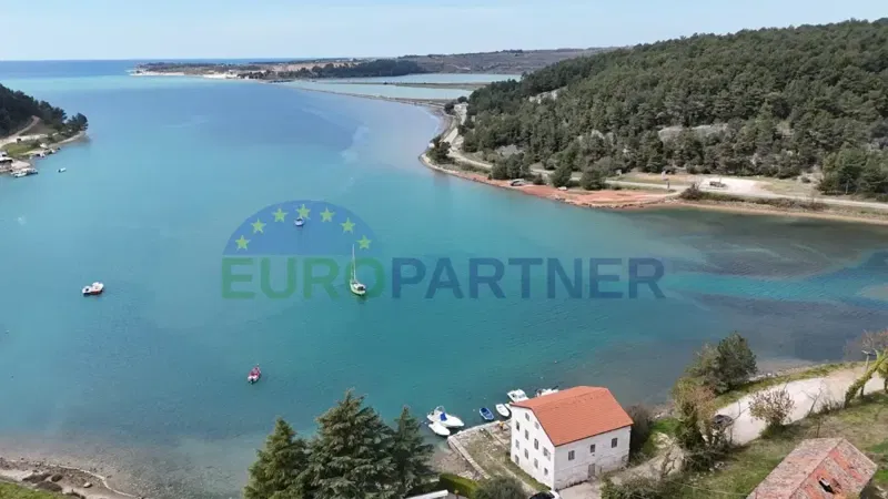 First row to the sea! Istria, a rarity on the market! – 2