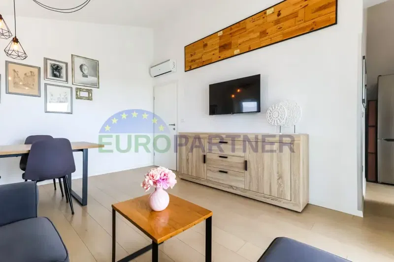 Proprietà moderna con vista mare – 3