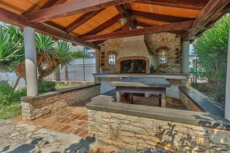 Appartamento con giardino, Poreč, a 800 m dal mare – 3